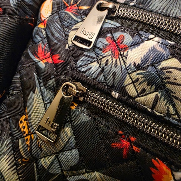 original jansport bag vs fake original jansport vs fake jansport